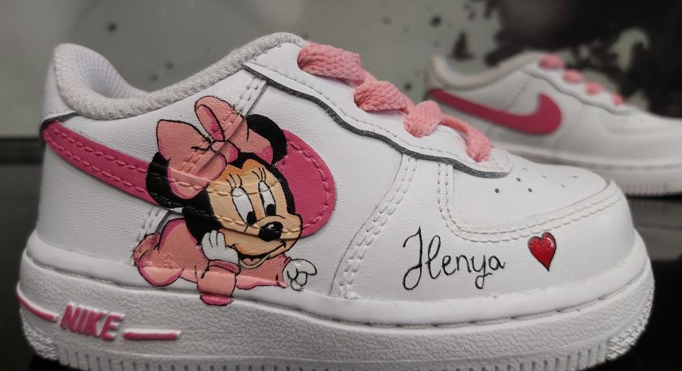 MINNIE
