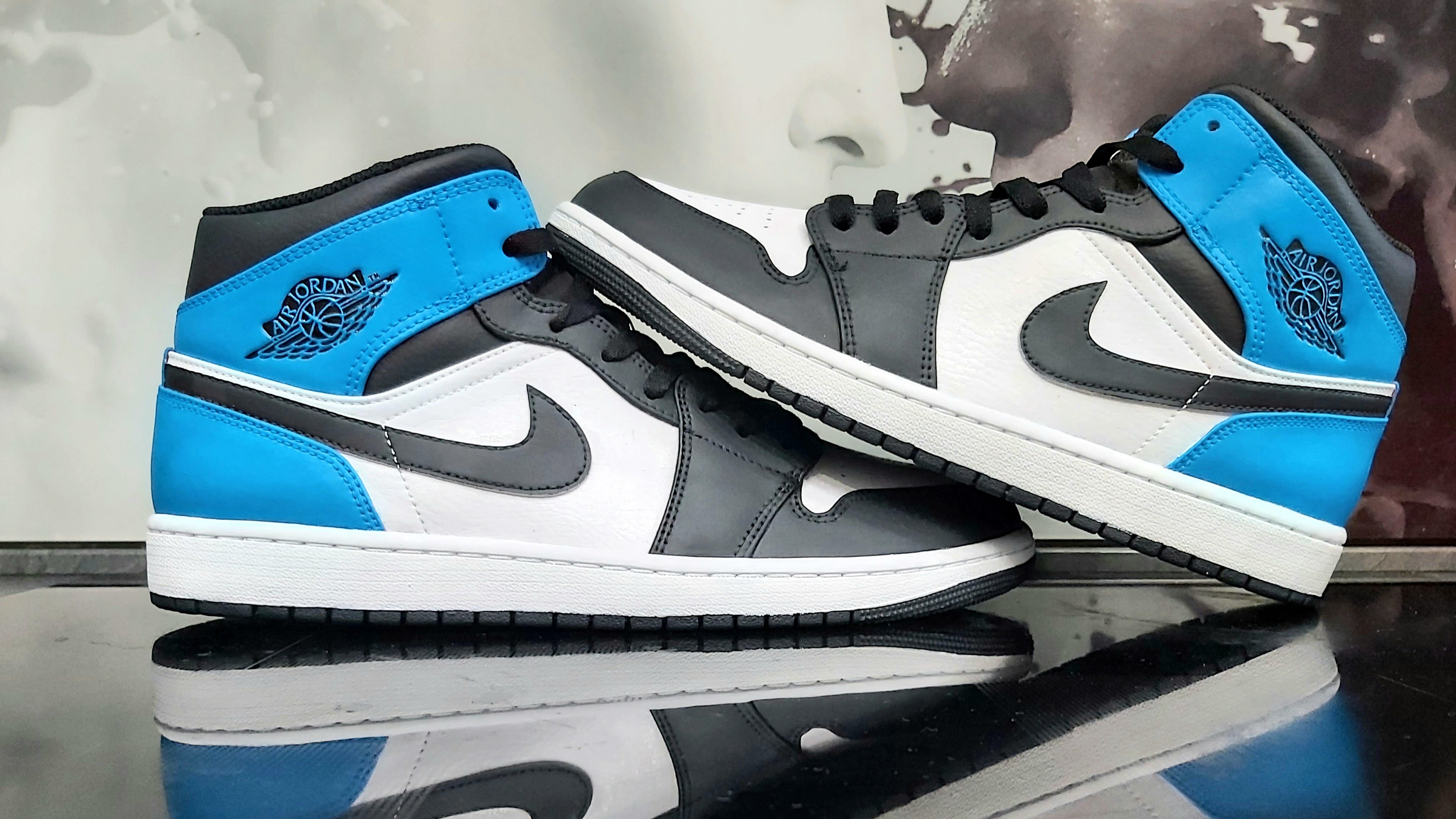 Air jordan 1 mid custom retro